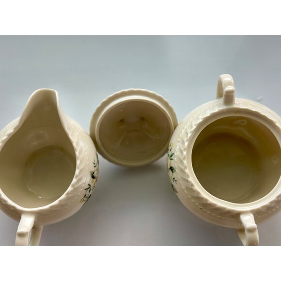 Vintage Harker Magnolia Creamer and Sugar Bowl Set. - Picture 5 of 11